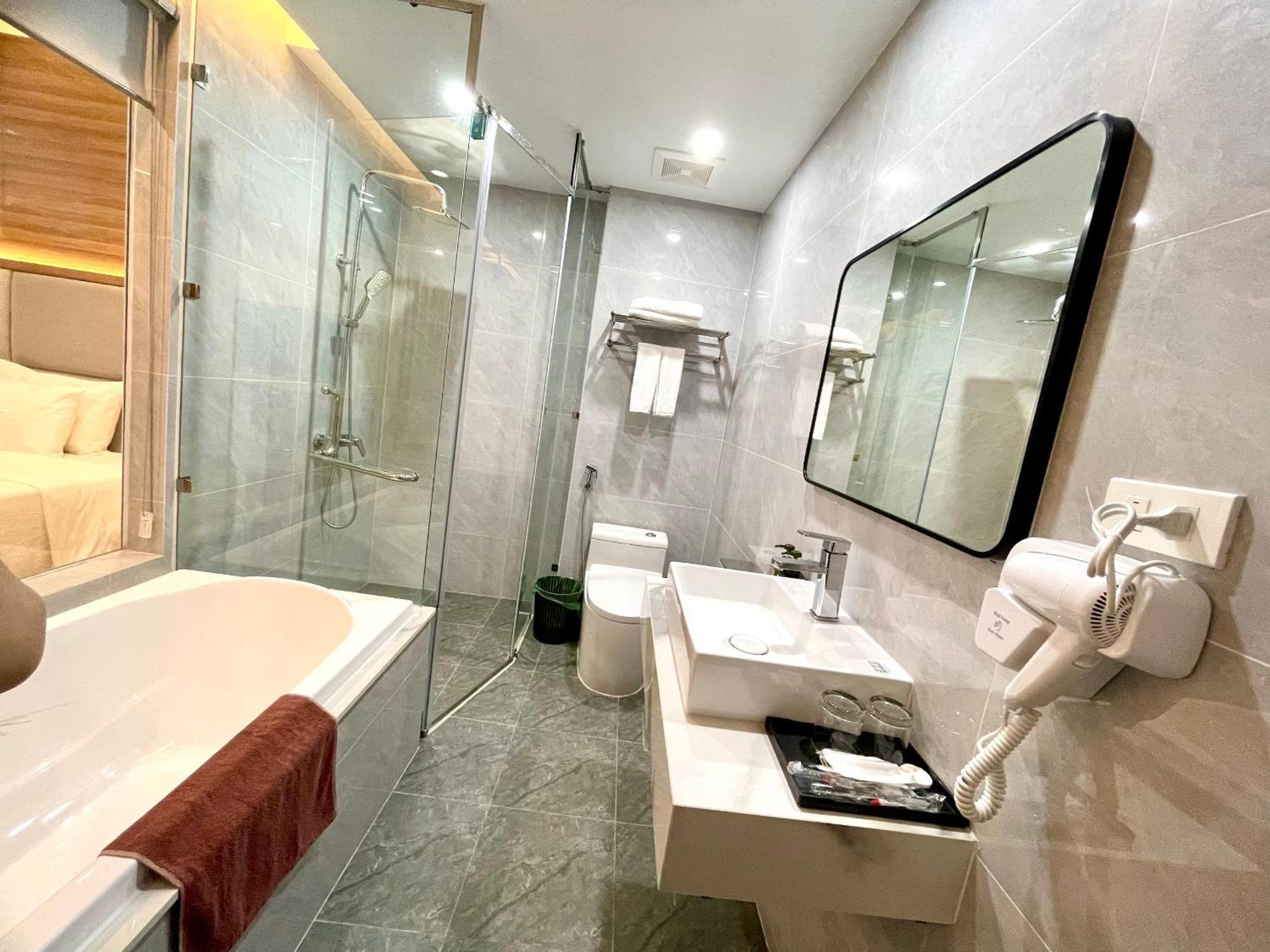 Central Halong Hotel Ha Long Dış mekan fotoğraf