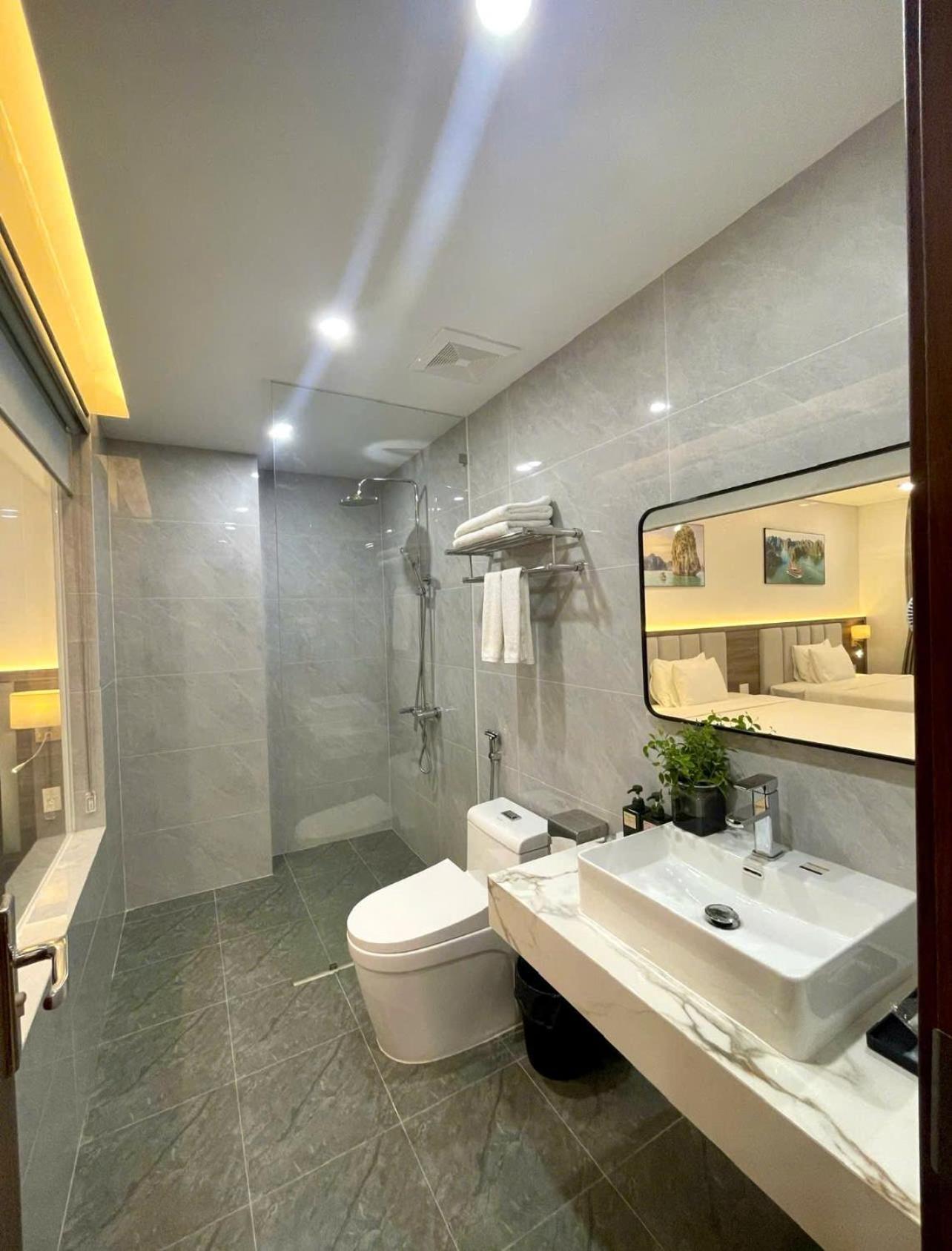 Central Halong Hotel Ha Long Dış mekan fotoğraf